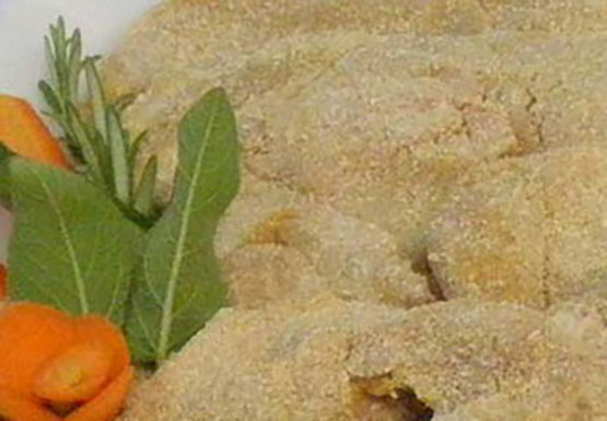 Carne di pollo e agnello impanata